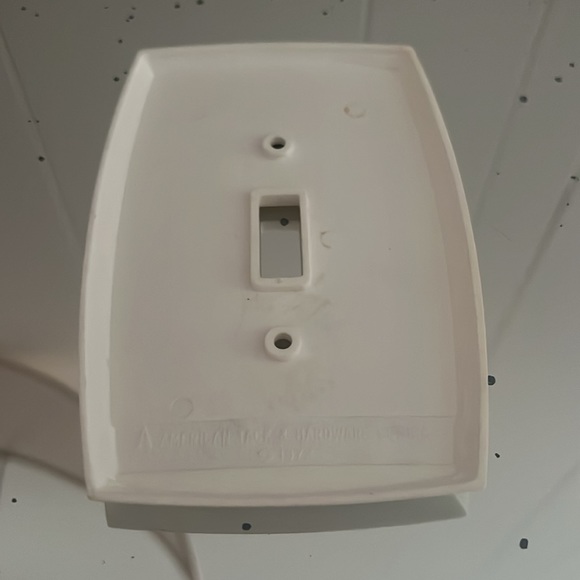 1980’s Light Switch Cover - Picture 6 of 7